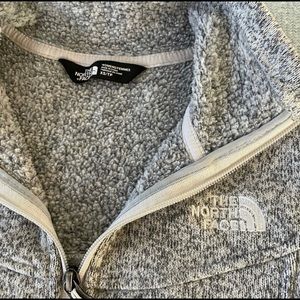 The Northface grey 1/4 zip